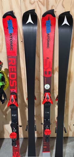 Unisex Atomic Race 152 cm SL Racing Skis With Bindings (Used)