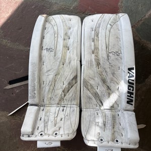 Used 26" Vaughn Ventus LT60 Goalie Leg Pads