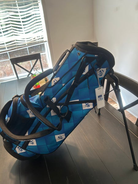 Unisex TaylorMade Bag (Used)