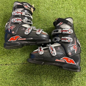 Mondo 28 & 28.5 Nordica Easy move All Mountain Ski Boots (Used)
