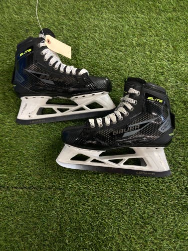 Senior Bauer Elite Hockey Goalie Skates 7.5 (Used)