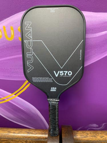 Vulcan V570 CF2 Raw Carbon Fibre Surface Pickleball Paddle, NEW, Ships FREE