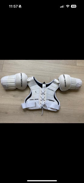 Men's Large Senior Sher-Wood 5030 Shoulder Pads (Used)