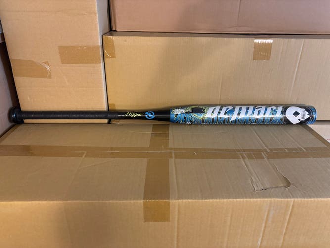 New 2015 DeMarini Flipper USSSA 220 Slowpitch Softball Bat - 26oz.