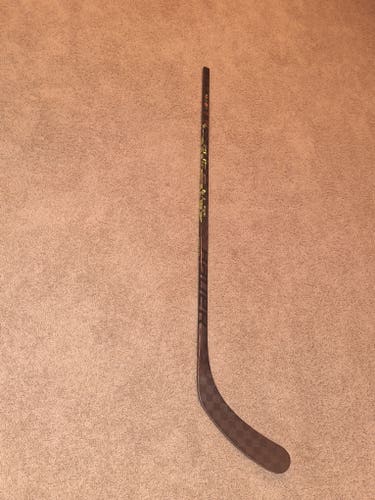 Intermediate Bauer AG5NT R Left Hand Hockey Stick P92 50 Flex (New)
