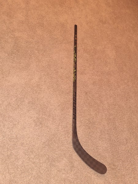 Intermediate Bauer AG5NT R Left Hand Hockey Stick P92 50 Flex (New)