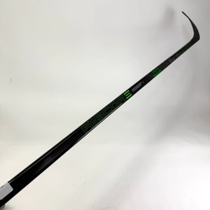 New Right CCM Ribcor Trigger 5 Pro | 50 Flex P88 Curve Grip | F78