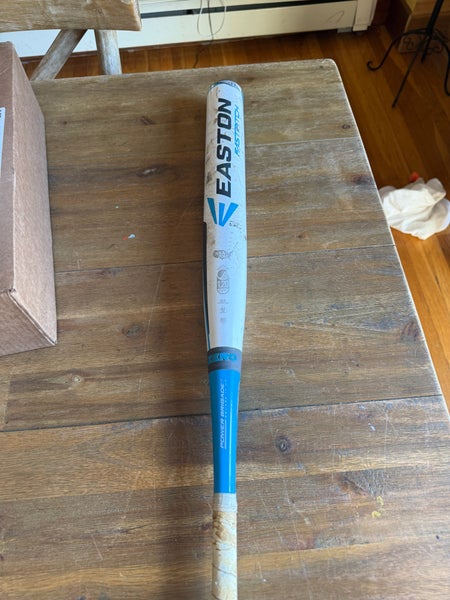 2016 Easton Mako Composite Bat (-11) 22 oz 33" (Used)
