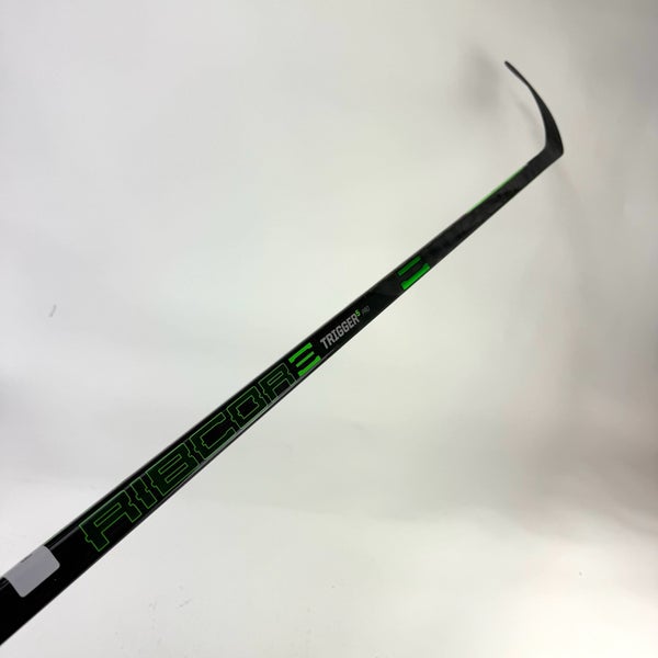New Right CCM Ribcor Trigger 5 Pro | 55 Flex P29 Curve Grip | F82