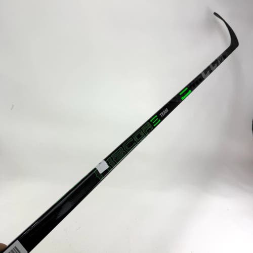 New Right CCM Ribcor Team | 65 Flex P90TM Curve Grip | F84