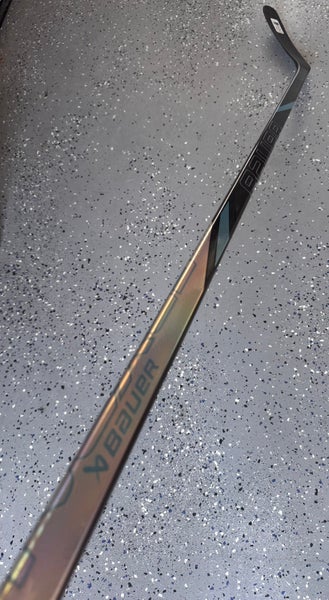 Intermediate Bauer Nexus Tracer Right Handed Hockey Stick P92 65 Flex Pro Stock (New)