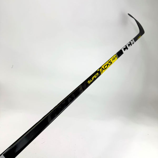 New Right CCM Super Tacks AS2 | 50 Flex P28 Curve Grip | F93