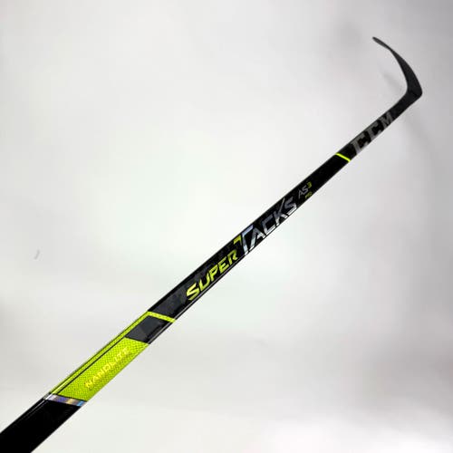 New Right CCM Super Tacks AS3 Pro | 40 Flex P28 Curve Grip | F95