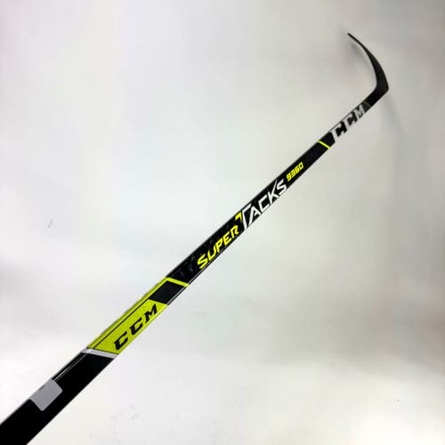 New Right CCM Super Tacks 9360 | 75 Flex P29 Curve Grip | F97