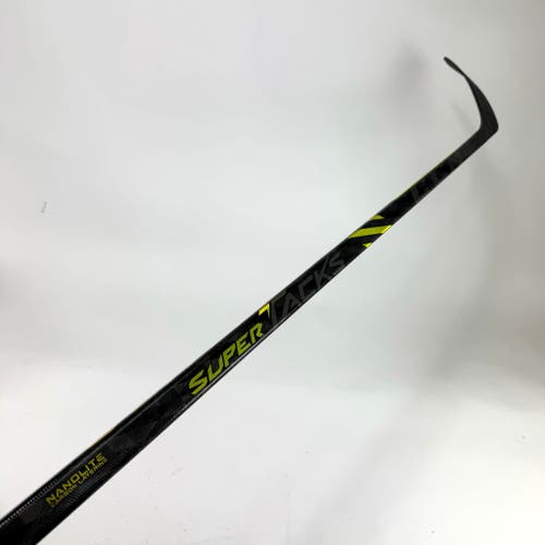 New Right CCM Super Tacks AS4 Pro | 40 Flex P28 Curve Grip | F98