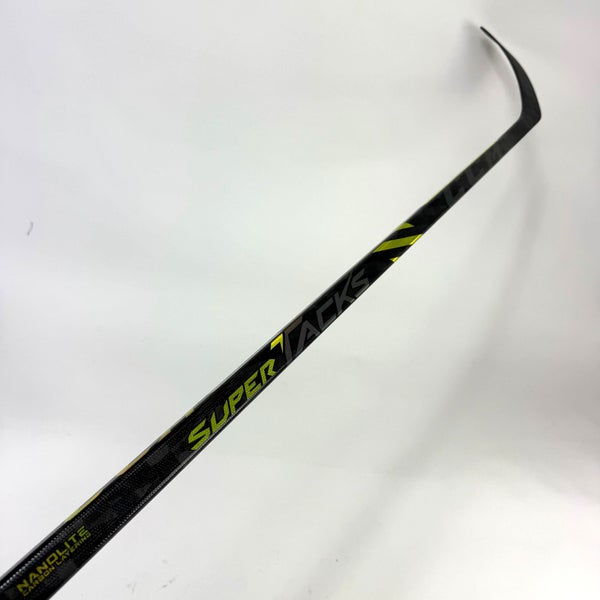 New Left CCM Super Tacks AS4 Pro | 40 Flex P29 Curve Grip | F99