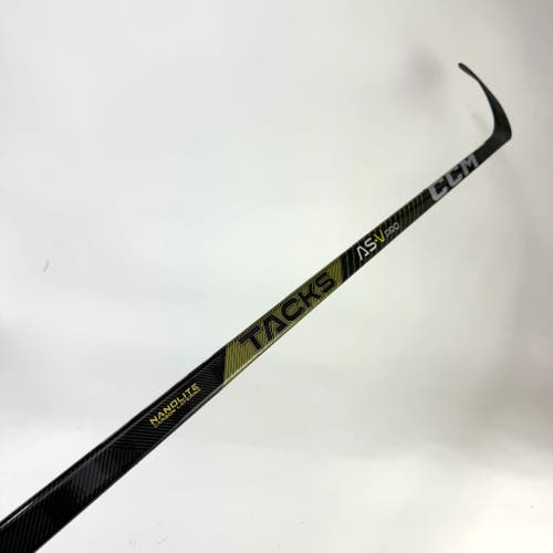 New Right CCM Tacks AS5 Pro | 40 Flex P90TM Curve Grip | F101