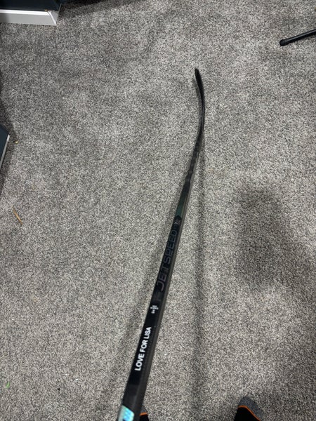 Senior CCM Jetspeed FT7 Pro Right Handed Hockey Stick similar to p28 90 Flex