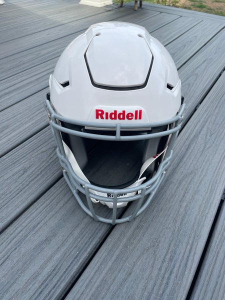Used Youth Large Riddell SpeedFlex Football Helmet (READ DESCRIPTION)