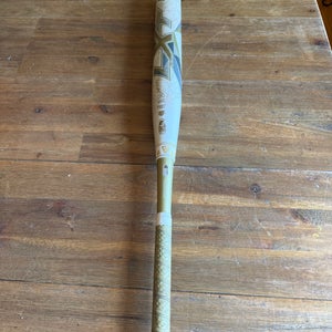 2019 Louisville Slugger LXT Composite Bat (-11) 22 oz 33" (Used)