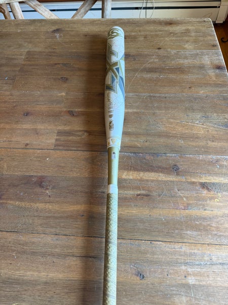 2019 Louisville Slugger LXT Composite Bat (-11) 22 oz 33" (Used)