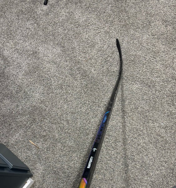 Excellent condition Senior CCM RibCor Trigger 9 Pro Right Hockey Stick P28 90 Flex Brogan Rafferty