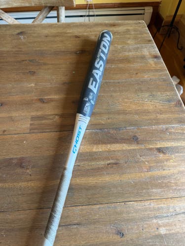 2022 Easton Ghost Composite Bat (-10) 23 oz 33" (Used)