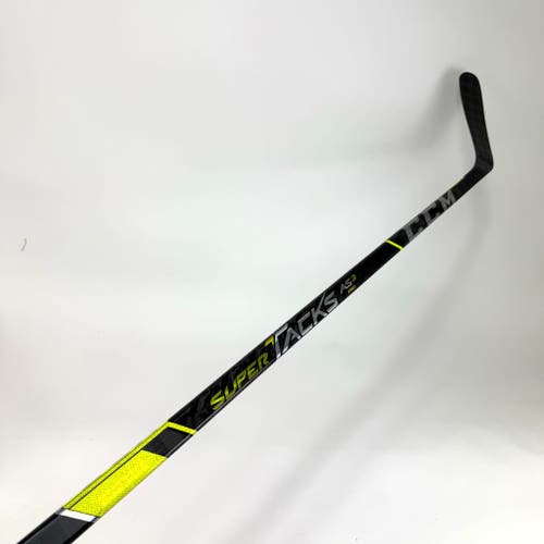 New Left CCM Super Tacks AS3 Pro | 40 Flex P29 Curve Grip | F57
