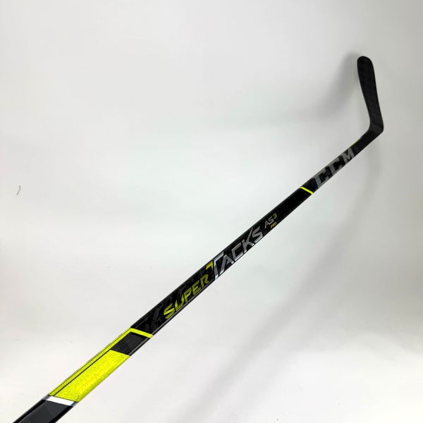 New Left CCM Super Tacks AS3 Pro | 40 Flex P29 Curve Grip | F57