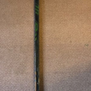 Intermediate Warrior Covert QR6 pro Right Handed Hockey Stick P28M 65 Flex (New)