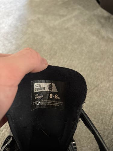 Bauer Konekt 2 Hockey Goalie Skates Regular Width 8 (Used)