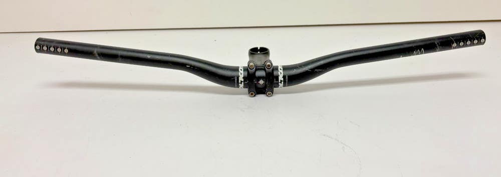 Kona 620mm Black Aluminum Riser Handlebar Specialized 90mm Black Aluminum Stem