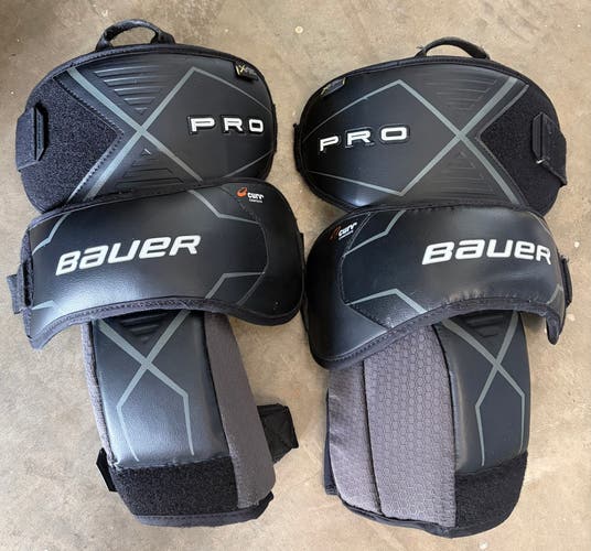 Bauer Knee Guards