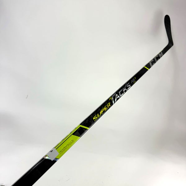 New Left CCM Super Tacks AS3 Pro | 85 Flex P28 Curve Grip | F65