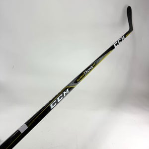 New Left CCM Super Tacks 2.0  | 95 Flex P28 Curve Grip | F71
