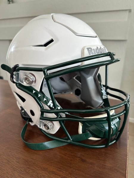 Used Youth Medium Riddell SpeedFlex Football Helmet (READ DESCRIPTION)
