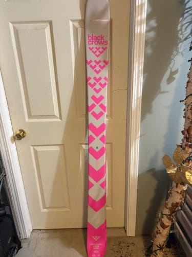Black Crowes 176 cm Anima Birdie Skis Without Bindings (New)