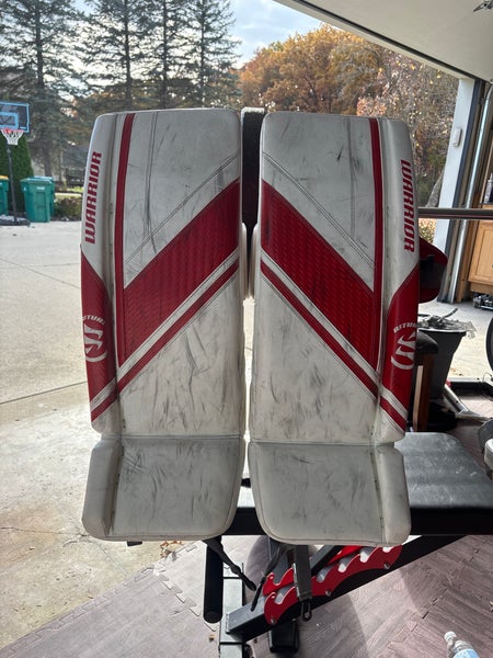 Warrior R/G6e+ goalie pads