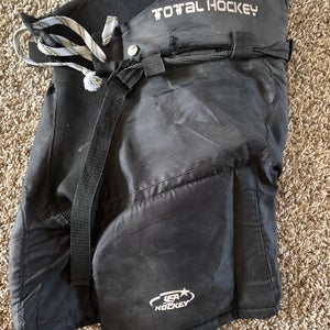 Men's Youth Large Hockey Pants (Used)