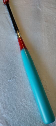 NEW Marucci 34"/27oz Maple Wood Softball Blem YG9 Bat Baby Blue/Ghost Logo