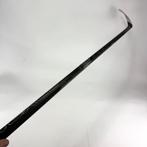 Repaired Right Handed Bauer Black Tracer - P28M Curve 82 Flex - #F120
