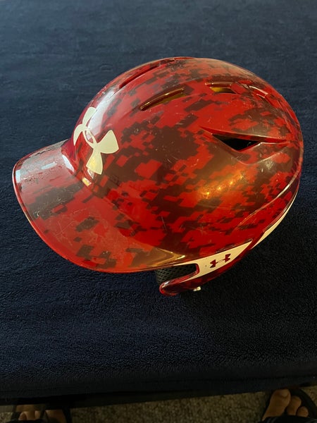 Small Under Armour Batting Helmet (Used) 5 7/8 to 6 3/4