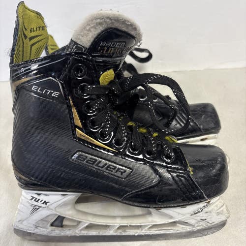 Junior Size 3 Bauer Supreme Elite Ice Hockey Skates.