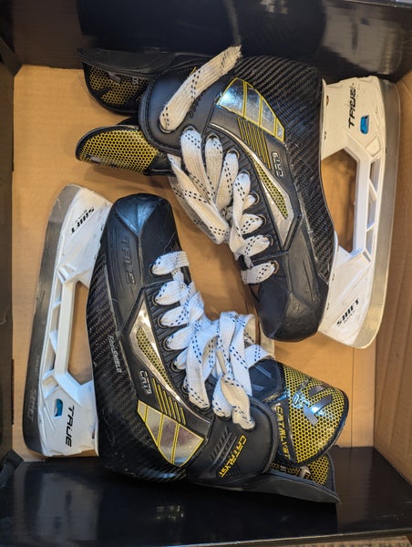 True Catalyst 9 Hockey Skates Regular Width Size 3 (Used)