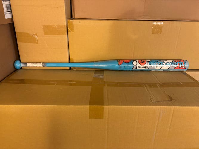 New Pure Integrity Bugs Bunny Ruggs USSSA 240 Slowpitch Softball Bat - 25.5oz.