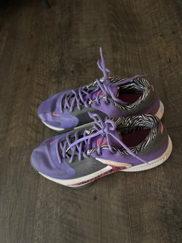 Men's Size M 9.0 (W 10.0) Nike Zoom Freak 4 Shoes (Used)