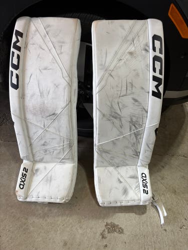 34" CCM axis 2 Goalie Leg Pads (Used)