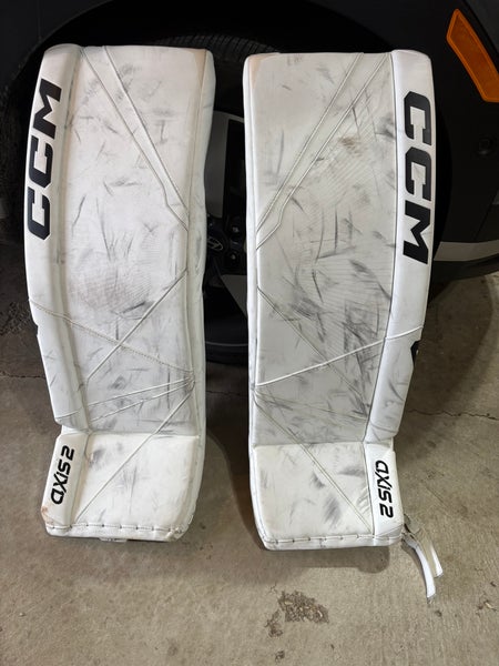 34" CCM axis 2 Goalie Leg Pads (Used)