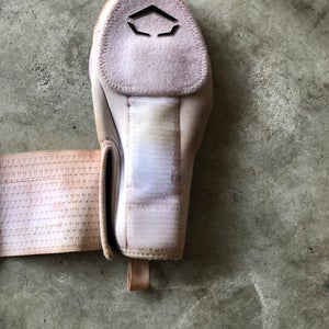 White Junior EvoShield Sliding Mitt (Used)