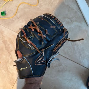 Easton Pro Collection RH Pitcher's Baseball Glove 11.75" (New)